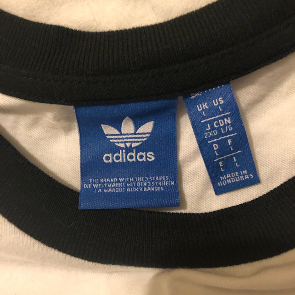 🧨Adidas Tee🧨